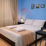 Bedda Ballaro Balcony In Historic Apartament Palermo