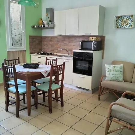 Bedda Ballaro Balcony In Historic * פלרמו