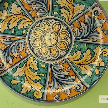 Bedda Ballaro Balcony In Historic פלרמו