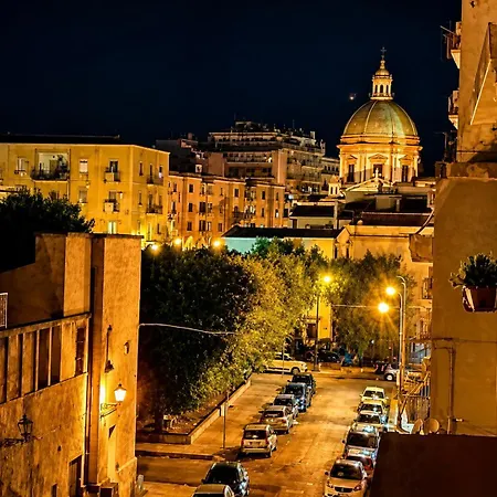 Bedda Ballarò Historic Centre Balcony With Dome View Walk Everywhere Apartamento Palermo